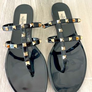 Valentino ROCKSTUD FLAT RUBBER SANDAL black, 11, like new!